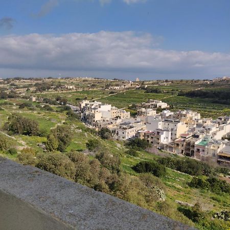 Panoramic Penthouse In Marsascala Which Enjoys Sea And Country Views Apartment Marsaskala Ngoại thất bức ảnh