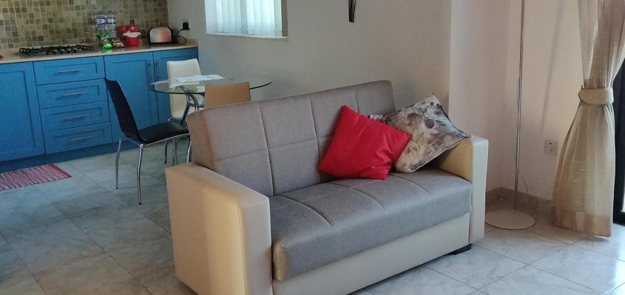 Panoramic Penthouse In Marsascala Which Enjoys Sea And Country Views Apartment Marsaskala Ngoại thất bức ảnh
