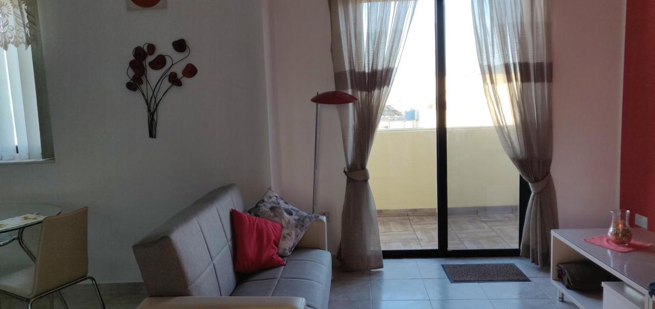 Panoramic Penthouse In Marsascala Which Enjoys Sea And Country Views Apartment Marsaskala Ngoại thất bức ảnh