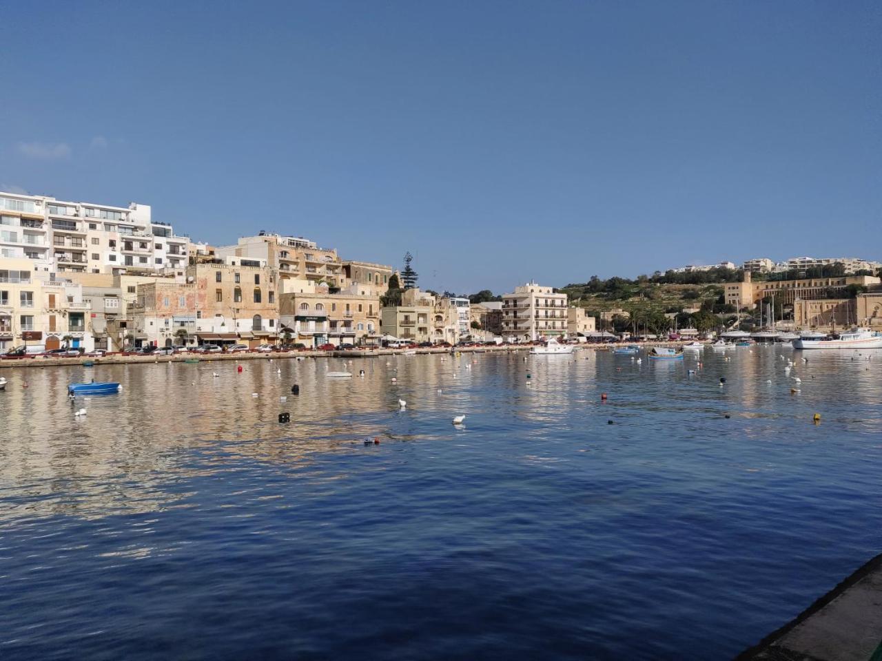Panoramic Penthouse In Marsascala Which Enjoys Sea And Country Views Apartment Marsaskala Ngoại thất bức ảnh