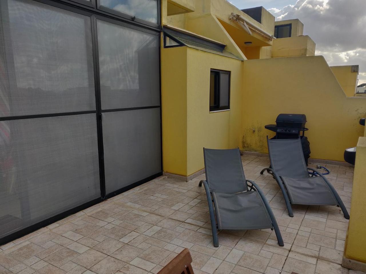 Panoramic Penthouse In Marsascala Which Enjoys Sea And Country Views Apartment Marsaskala Ngoại thất bức ảnh