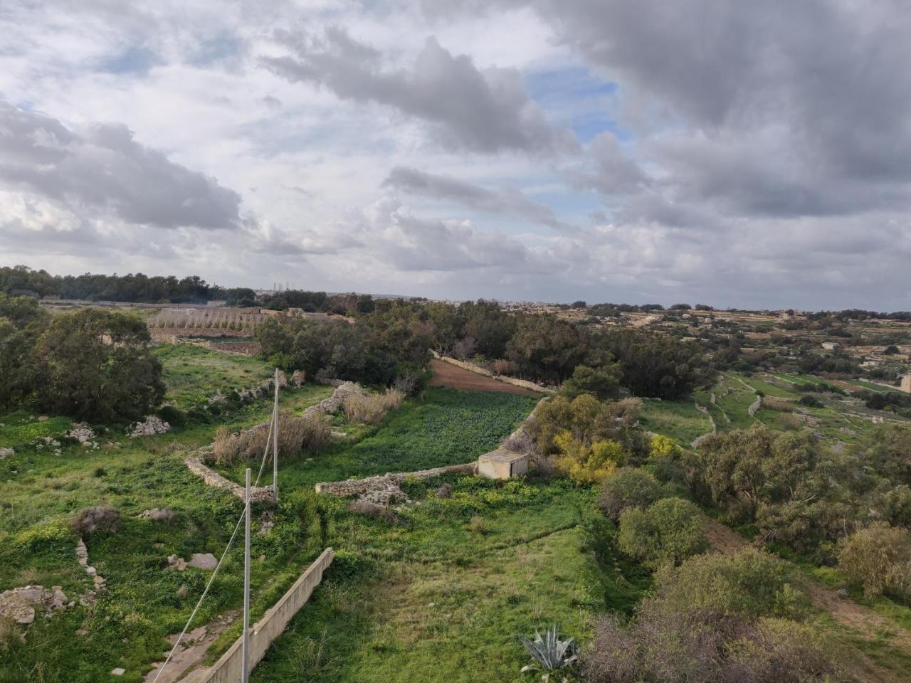 Panoramic Penthouse In Marsascala Which Enjoys Sea And Country Views Apartment Marsaskala Ngoại thất bức ảnh