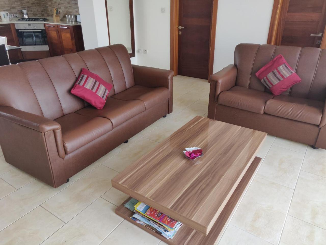 Panoramic Penthouse In Marsascala Which Enjoys Sea And Country Views Apartment Marsaskala Ngoại thất bức ảnh