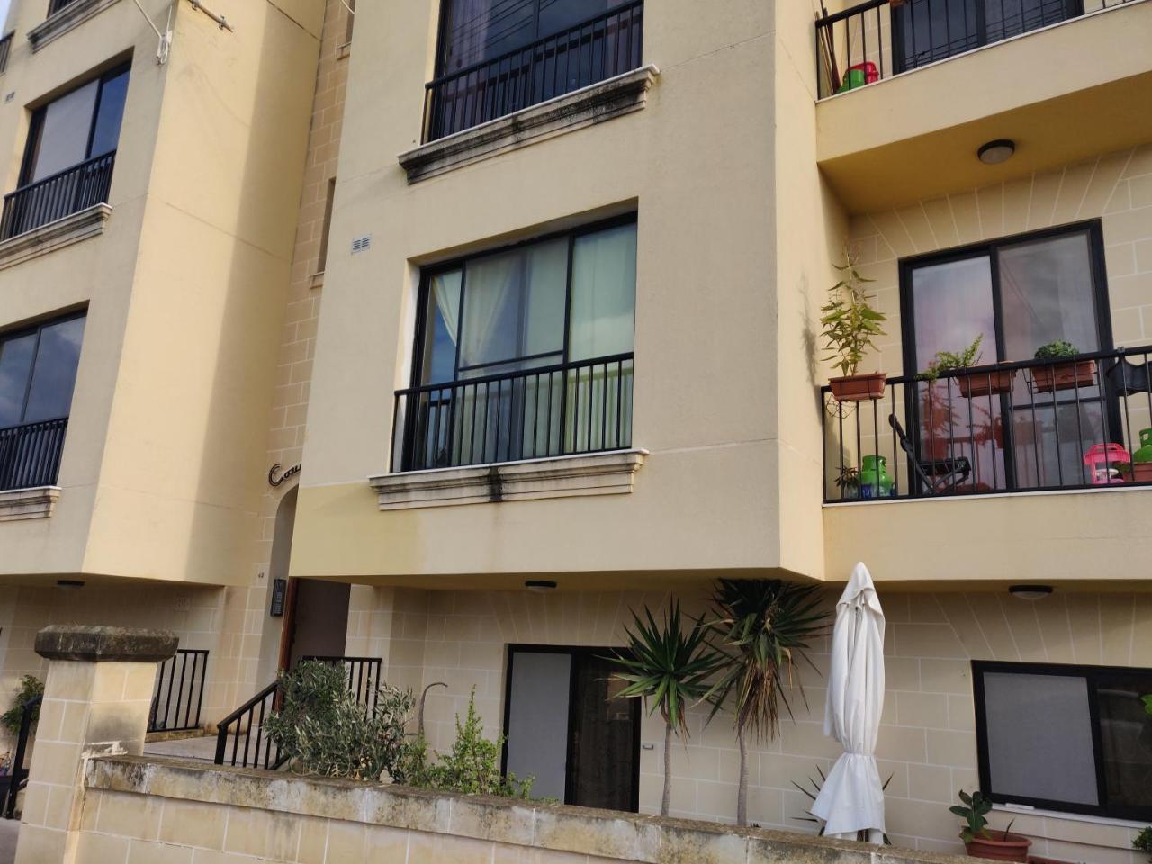 Panoramic Penthouse In Marsascala Which Enjoys Sea And Country Views Apartment Marsaskala Ngoại thất bức ảnh