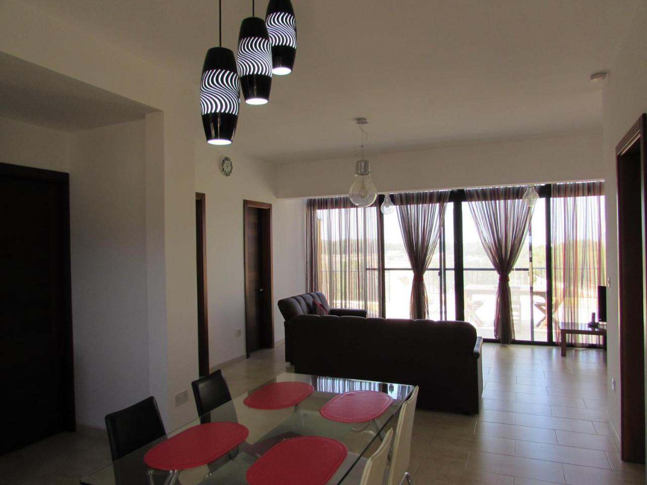 Panoramic Penthouse In Marsascala Which Enjoys Sea And Country Views Apartment Marsaskala Ngoại thất bức ảnh