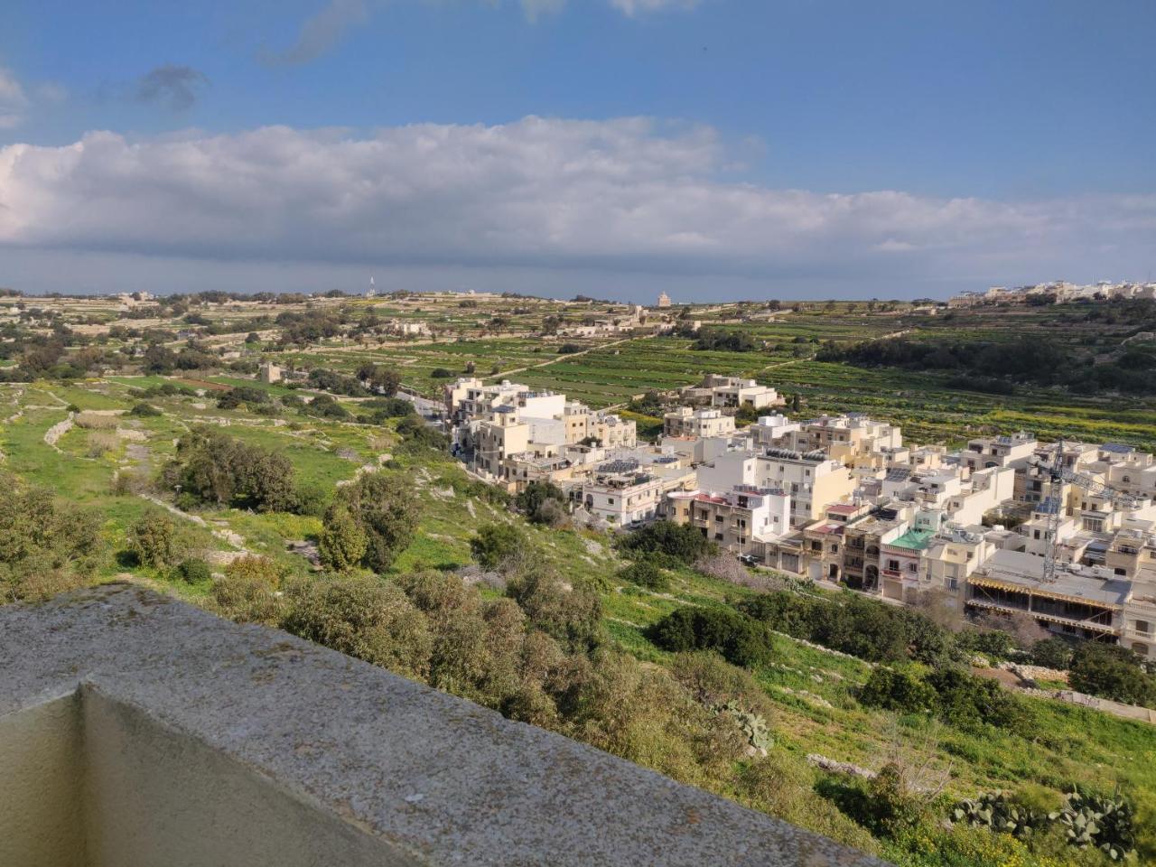 Panoramic Penthouse In Marsascala Which Enjoys Sea And Country Views Apartment Marsaskala Ngoại thất bức ảnh