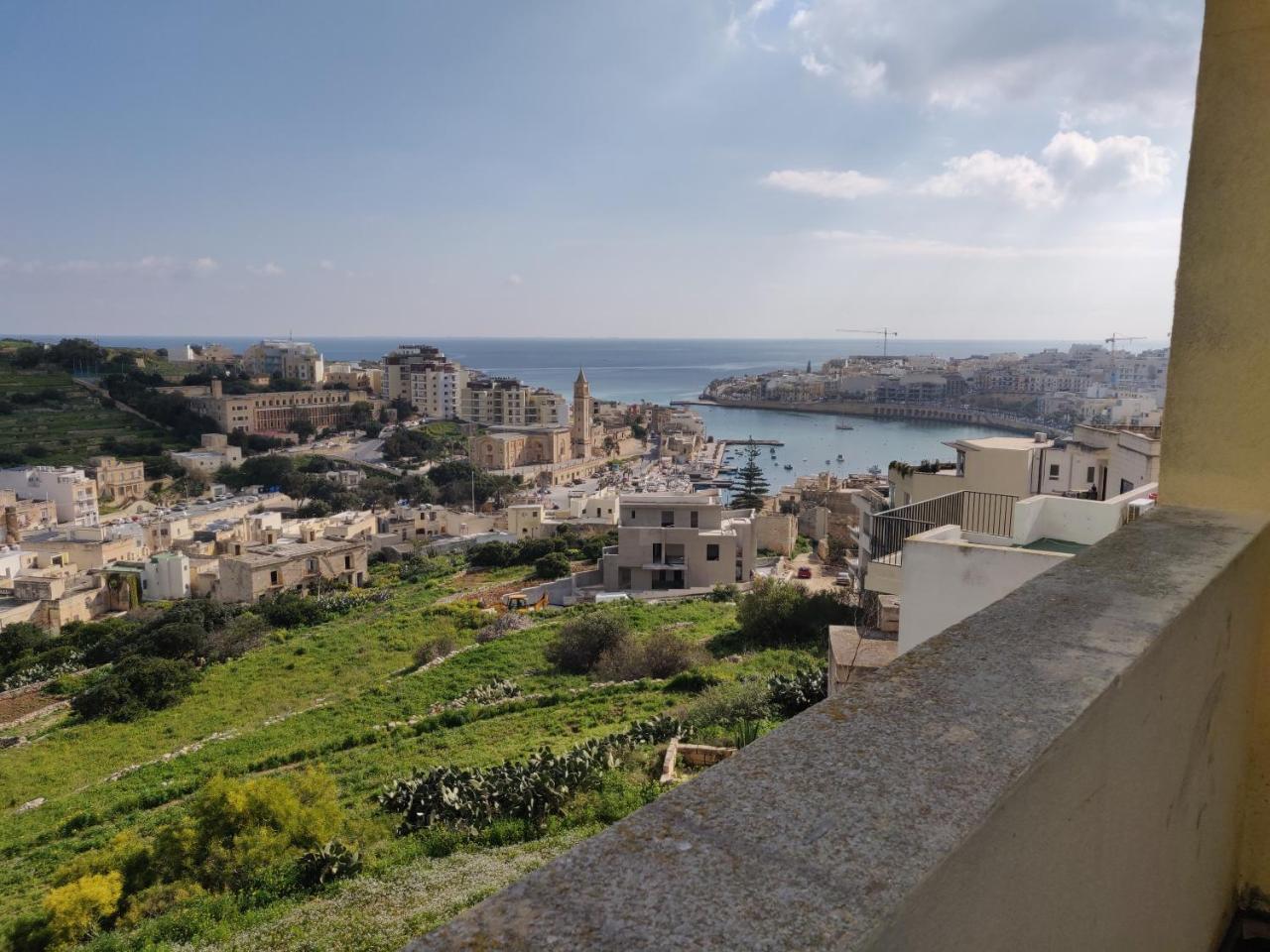 Panoramic Penthouse In Marsascala Which Enjoys Sea And Country Views Apartment Marsaskala Ngoại thất bức ảnh