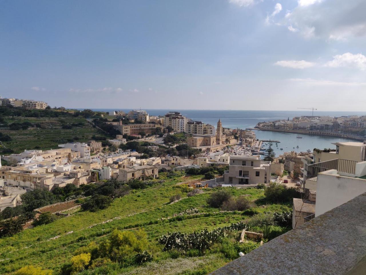 Panoramic Penthouse In Marsascala Which Enjoys Sea And Country Views Apartment Marsaskala Ngoại thất bức ảnh