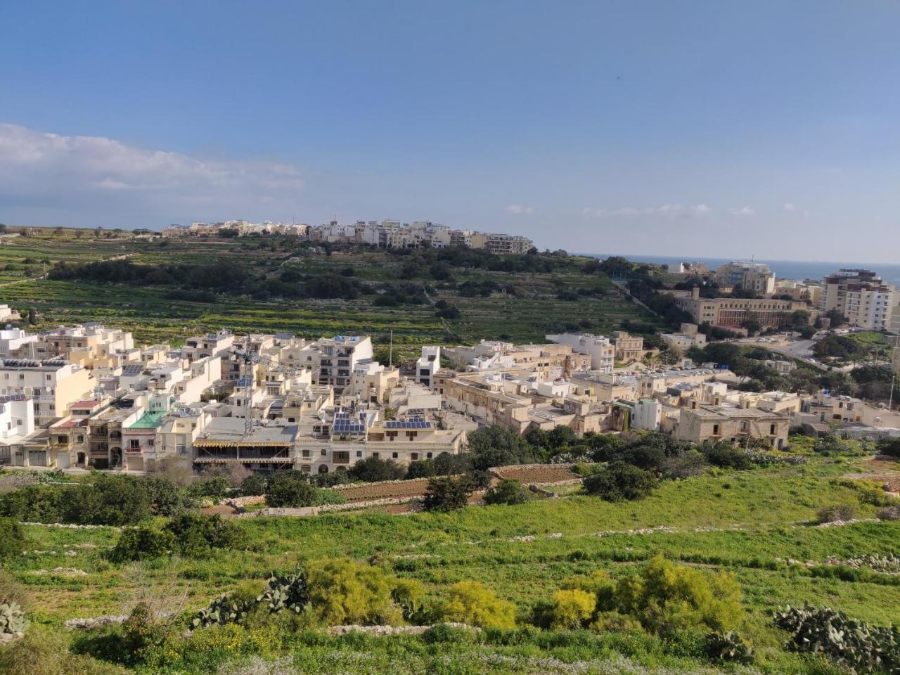 Panoramic Penthouse In Marsascala Which Enjoys Sea And Country Views Apartment Marsaskala Ngoại thất bức ảnh